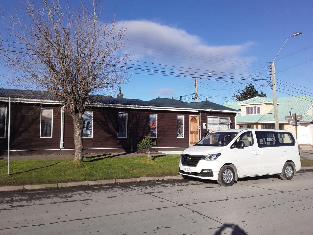 Hostal Don Pedro Puerto Natales Exterior foto
