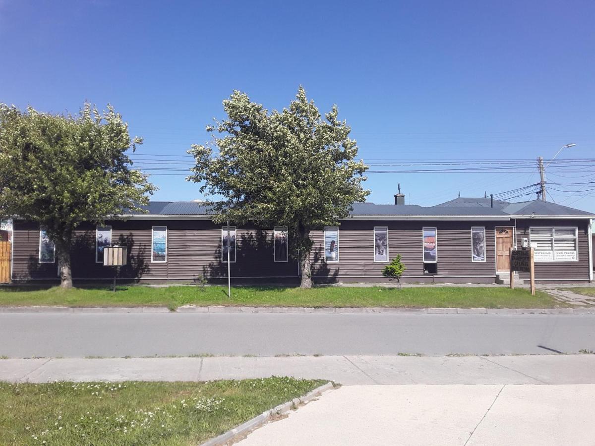 Hostal Don Pedro Puerto Natales Exterior foto